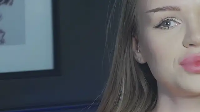 MarilynNova online show from February 7, 2026, 4:20 am