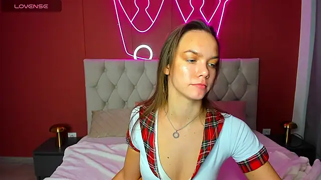 Vickie Smith online show from November 25, 2025, 8:14 am