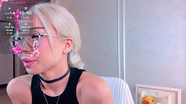 Snapshot of hinarin chatting on September 30, 2025, 2:06 am hinarin online show from September 30, 2025, 2:06 am