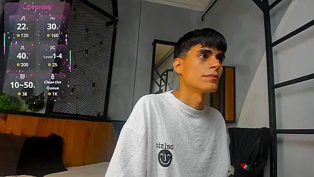 Snapshot of Dani_mc1 chatting on September 20, 2025, 11:48 am Dani mc1 online show from September 20, 2025, 11:48 am