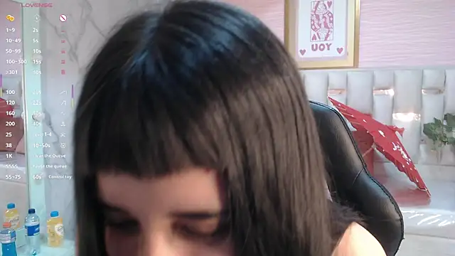 allyssa bellini s online show from October 10, 2025, 9:04 pm