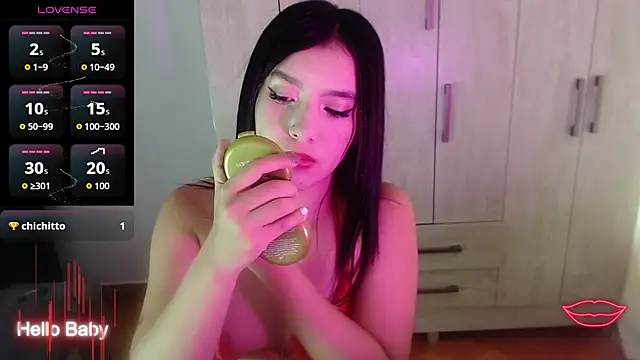 Velvet 28 online show from October 22, 2025, 1:54 pm