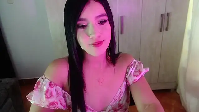 Velvet 28 online show from October 27, 2025, 9:05 pm