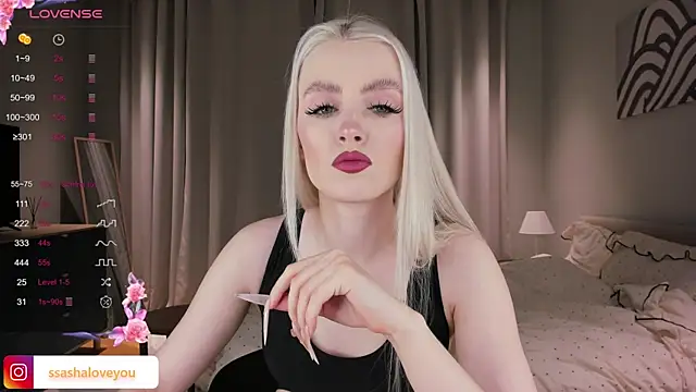 sashaloveyou online show from September 23, 2025, 8:49 pm