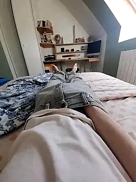 Vivi131p online show from April 24, 2026, 9:00 am