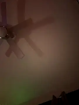 Snapshot of Triggerhappycj100 chatting on October 28, 2025, 4:35 am Triggerhappycj100 online show from October 28, 2025, 4:35 am