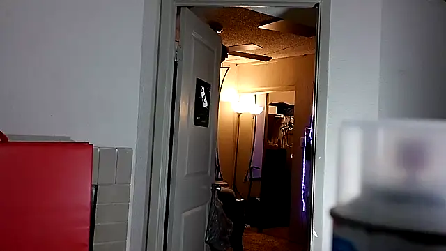 Snapshot of Triggerhappycj100 chatting on February 18, 2026, 1:25 am Triggerhappycj100 online show from February 18, 2026, 1:25 am