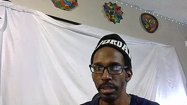 Snapshot of Triggerhappycj100 chatting on April 23, 2026, 7:37 am Triggerhappycj100 online show from April 23, 2026, 7:37 am