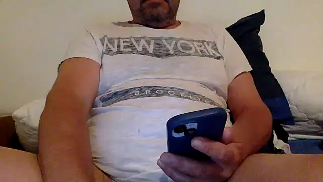 Snapshot of steve669_hot chatting on August 8, 2026, 5:25 am steve669 hot online show from August 8, 2026, 5:25 am