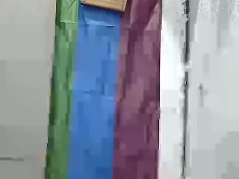 juicycum069 online show from April 12, 2026, 9:40 pm