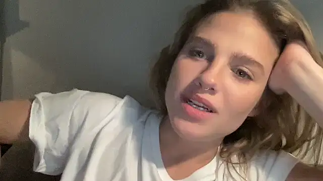 sweetceeme online show from February 11, 2026, 4:56 am