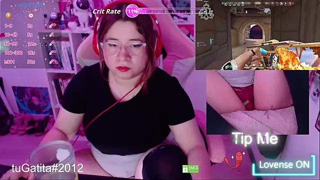 Pink girl0n online show from September 19, 2025, 8:02 pm