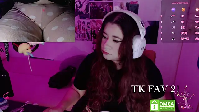 Snapshot of Pink_girl0n chatting on June 24, 2026, 11:35 pm Pink girl0n online show from June 24, 2026, 11:35 pm