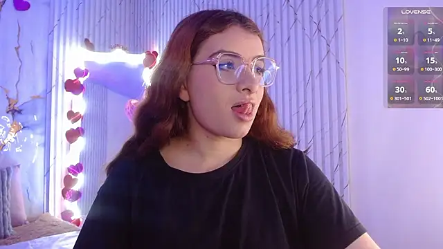 Naomy tay1 online show from March 11, 2026, 2:49 am