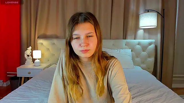 Snapshot of Elle_Ellise chatting on September 21, 2025, 7:57 am Elle Ellise online show from September 21, 2025, 7:57 am