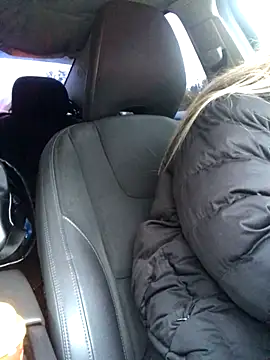 Reina Cummings online show from October 16, 2025, 5:05 am