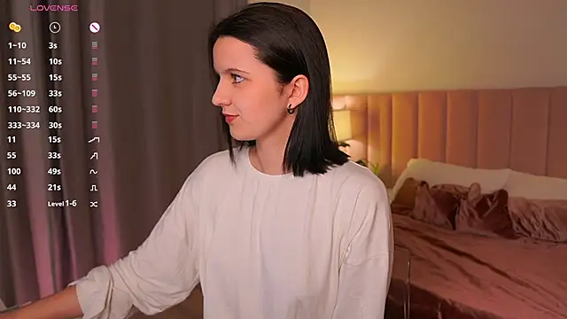 Snapshot of LilLisa chatting on April 18, 2026, 11:01 am LilLisa online show from April 18, 2026, 11:01 am