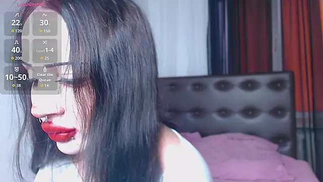 kari meow online show from December 4, 2025, 8:24 am