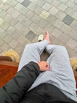 Snapshot of starvingo2002 chatting on November 8, 2025, 2:48 am starvingo2002 online show from November 8, 2025, 2:48 am