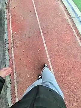 Snapshot of starvingo2002 chatting on November 26, 2025, 5:07 am starvingo2002 online show from November 26, 2025, 5:07 am