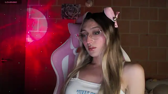 Andrea camilaaa online show from September 9, 2025, 5:50 am