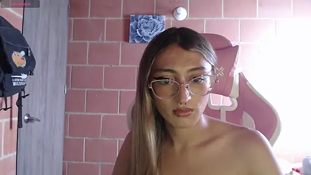 Andrea camilaaa online show from September 27, 2025, 5:19 pm