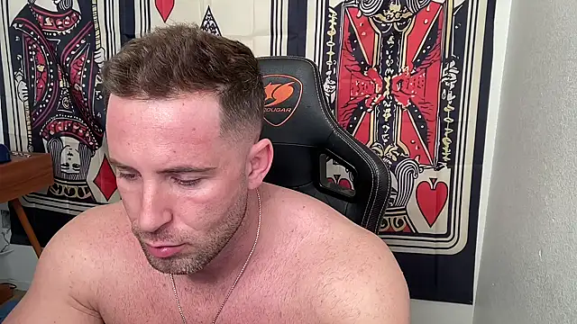 Snapshot of brettmycles28 chatting on December 19, 2025, 6:21 pm brettmycles28 online show from December 19, 2025, 6:21 pm