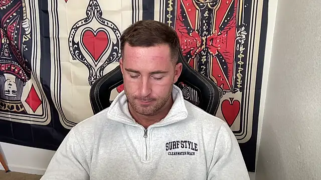 Snapshot of brettmycles28 chatting on December 1, 2025, 10:32 pm brettmycles28 online show from December 1, 2025, 10:32 pm