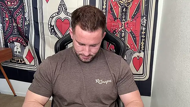 Snapshot of brettmycles28 chatting on December 14, 2025, 8:25 pm brettmycles28 online show from December 14, 2025, 8:25 pm