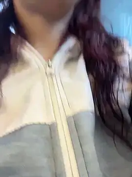 raen001 online show from November 14, 2025, 9:02 am