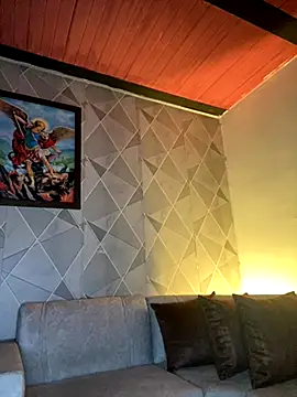 Alisse taylor2 online show from October 9, 2025, 12:28 pm