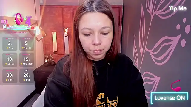 Isa Thompson   online show from September 14, 2025, 12:05 pm