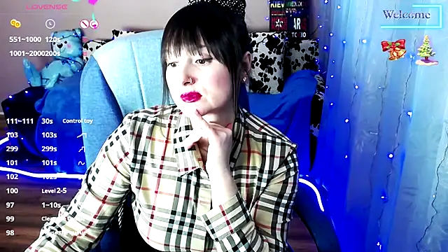 Snapshot of MilaRay chatting on January 6, 2025, 4:13 pm MilaRay online show from January 6, 2025, 4:13 pm