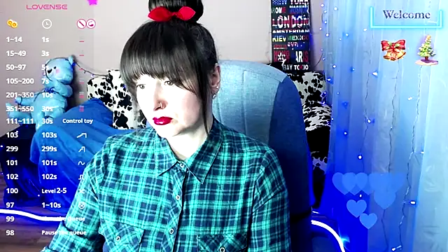 Snapshot of MilaRay chatting on February 4, 2025, 10:43 am MilaRay online show from February 4, 2025, 10:43 am