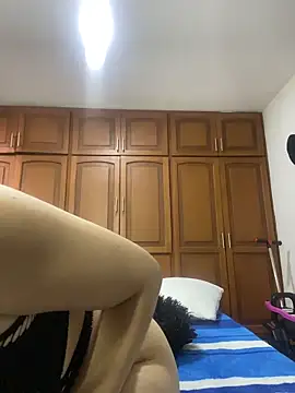 karla-thomsom10 online show from April 11, 2026, 10:13 pm