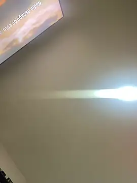 karla-thomsom10 online show from February 9, 2026, 10:19 pm