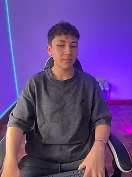 Casper   kyy online show from November 28, 2025, 6:08 pm