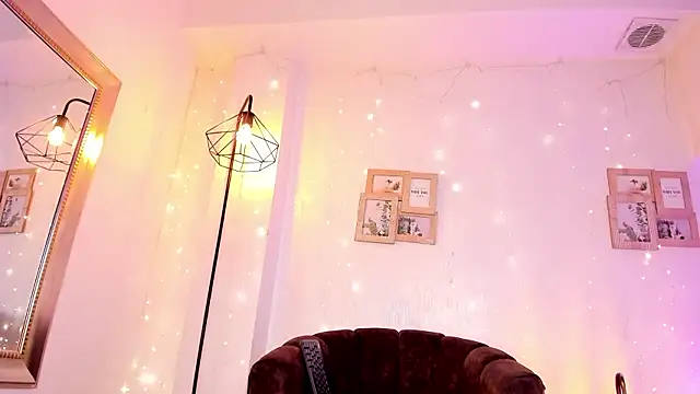 Snapshot of mystic_carito chatting on February 3, 2026, 8:03 pm mystic carito online show from February 3, 2026, 8:03 pm