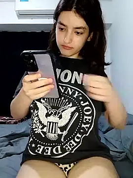 abrilour online show from September 29, 2025, 8:47 pm