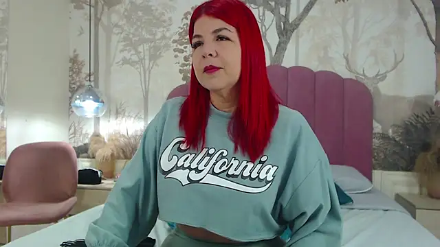 Snapshot of CorineRay chatting on November 18, 2025, 2:20 pm CorineRay online show from November 18, 2025, 2:20 pm