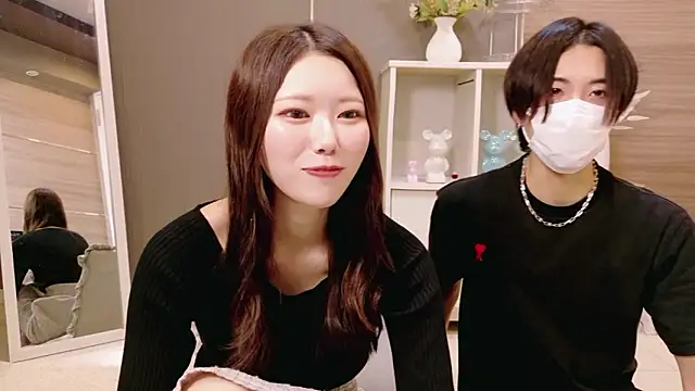 Snapshot of Reto-sama chatting on October 8, 2025, 1:12 pm Reto-sama online show from October 8, 2025, 1:12 pm