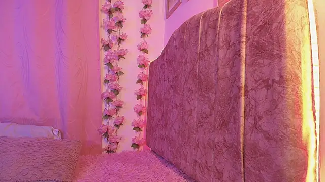 evansweett7 online show from October 2, 2025, 12:58 am