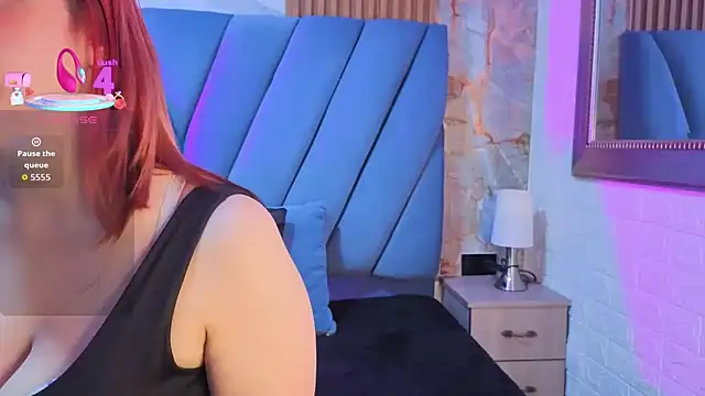 Snapshot of angel__red_ chatting on November 15, 2025, 2:59 am angel red online show from November 15, 2025, 2:59 am