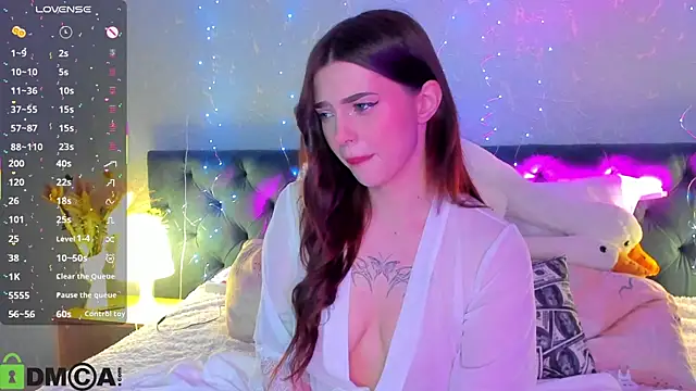  xna  online show from November 12, 2025, 1:10 am