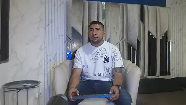 Morganandmegan online show from October 6, 2025, 11:22 am