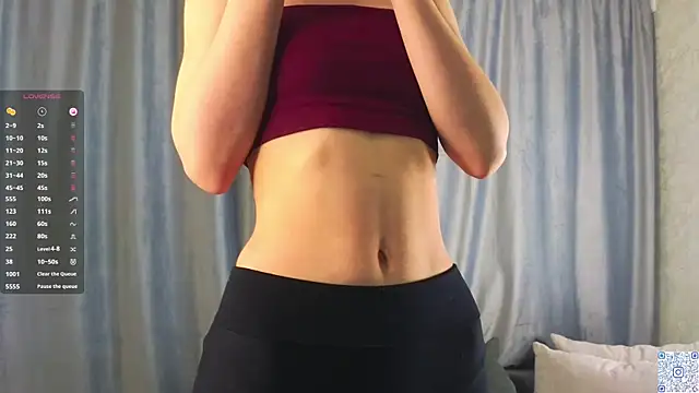 FloraNesli online show from December 21, 2025, 6:15 am