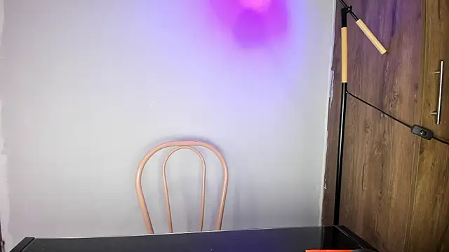 khate smith online show from April 19, 2026, 3:57 pm