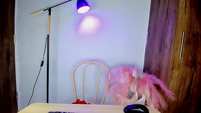 khate smith online show from February 13, 2026, 4:29 pm