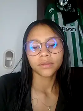 SofieLove 01 online show from March 12, 2026, 9:08 pm