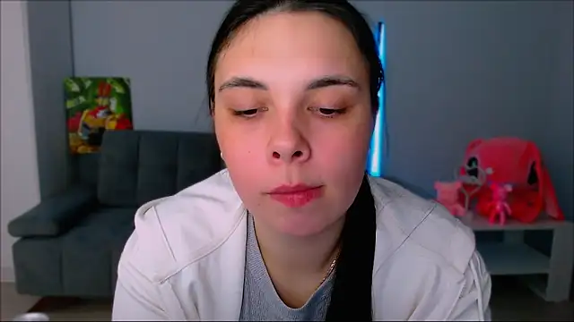 queenofthesense  online show from November 6, 2025, 4:00 pm